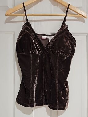 ✨ No Boundaries Velvet Corset Style Tank Top – Brown Size M (Juniors)